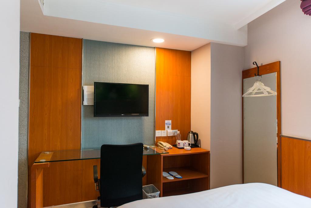 Hanting Express Shanghai South Shanxi Road Шанхай Екстериор снимка