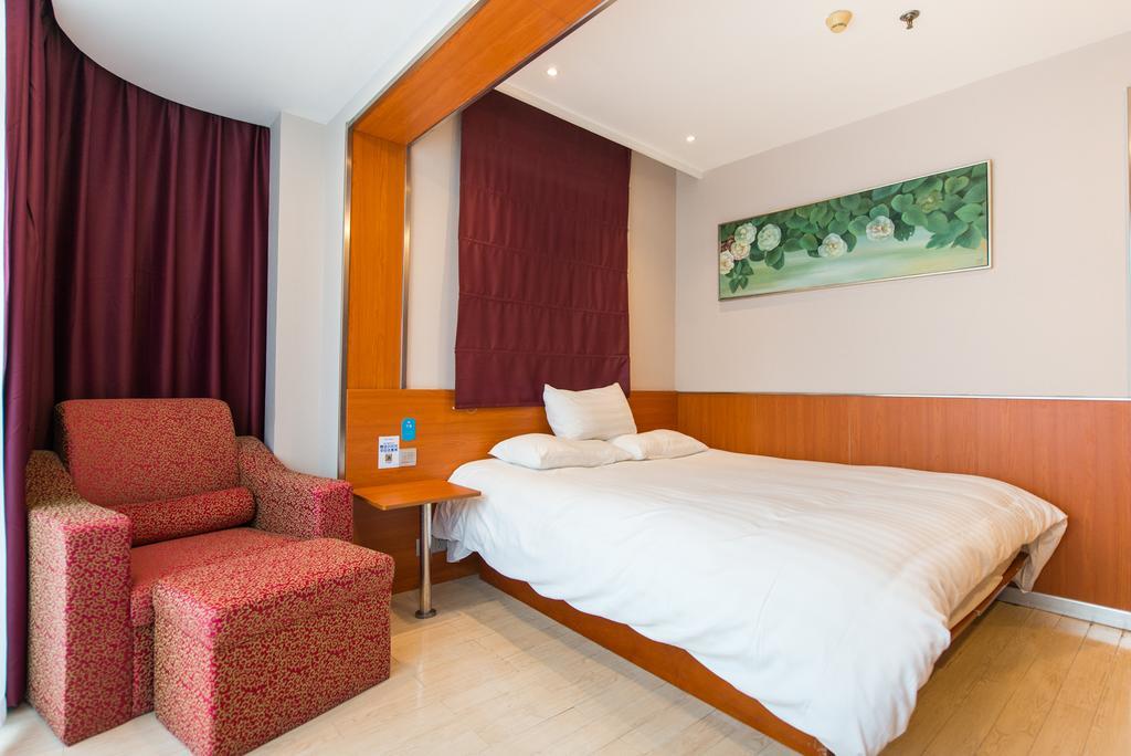 Hanting Express Shanghai South Shanxi Road Шанхай Екстериор снимка