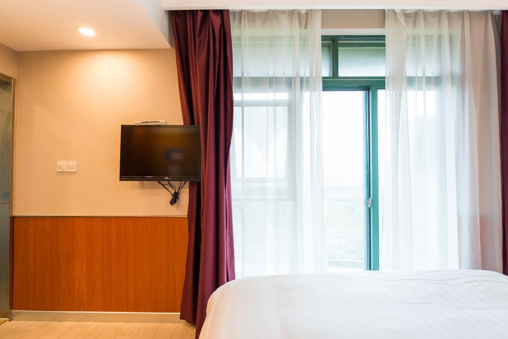Hanting Express Shanghai South Shanxi Road Шанхай Екстериор снимка